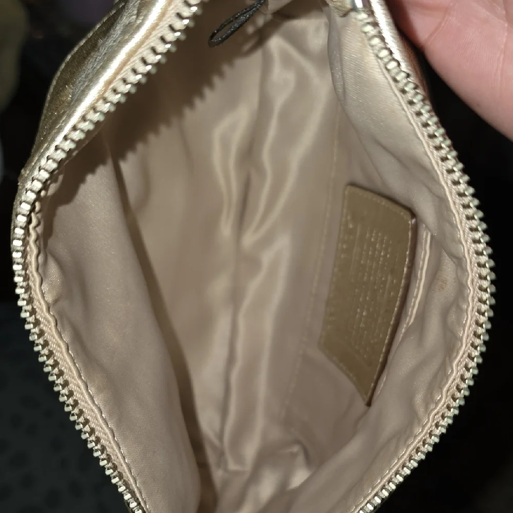 Coach Hobo 2008 Metallic Wave Patchwork Bag!  💕 - Picture 12 of 17